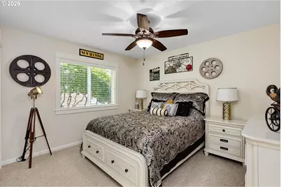 725 SE Saint Andrews Ln, Dallas, OR 97338 - Photo 19