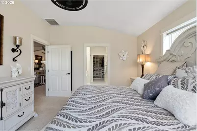 725 SE Saint Andrews Ln, Dallas, OR 97338 - Photo 15