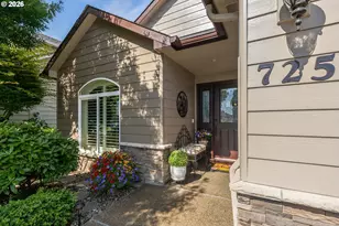 725 SE St Andrews Ln, Dallas, OR 97338 - Photo 3
