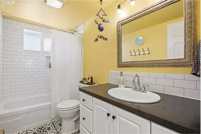 17717 NE Pacific St, Portland, OR 97230 - Photo 27