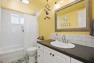 17717 Northeast Pacific Street, Portland, OR 97230 - Photo 27