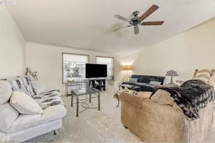 10523 SE Linwood Ave, Milwaukie, OR 97222 - Photo 5