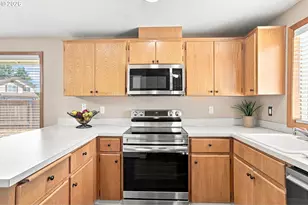 13010 NE 38th St, Vancouver, WA 98682 - Photo 11