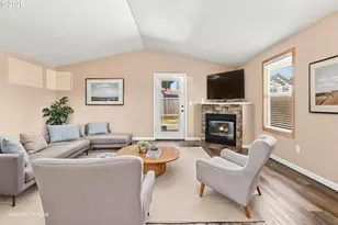 13010 NE 38th St, Vancouver, WA 98682 - Photo 5