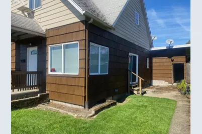 601 Ayers St, Kelso, WA 98626 - Photo 3