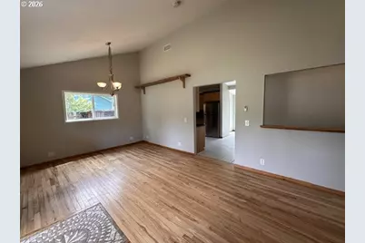 226 South Ave, Sutherlin, OR 97479 - Photo 5