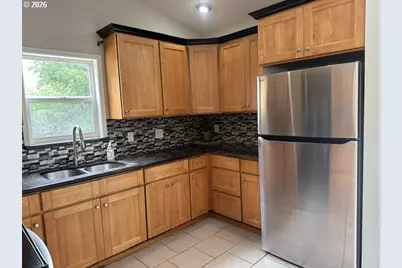 226 South Ave, Sutherlin, OR 97479 - Photo 11