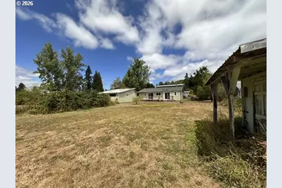 226 South Ave, Sutherlin, OR 97479 - Photo 27