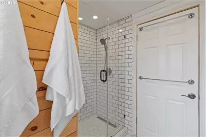 900 N Williams St, Newberg, OR 97132 - Photo 27