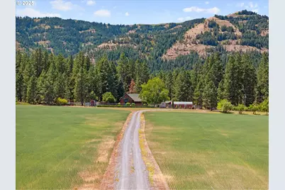 67138 Hunter Rd, Summerville, OR 97876 - Photo 3