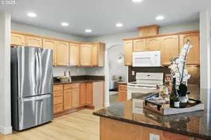 6309 Elena St NE, Albany, OR 97321 - Photo 13