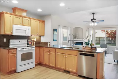 6309 Elena St NE, Albany, OR 97321 - Photo 15