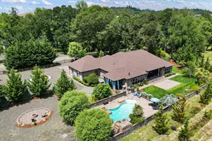 1025 Echo Dr, Roseburg, OR 97470 - Photo 1