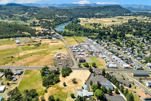 1183 W Lookingglass Rd, Roseburg, OR 97471 - Photo 45