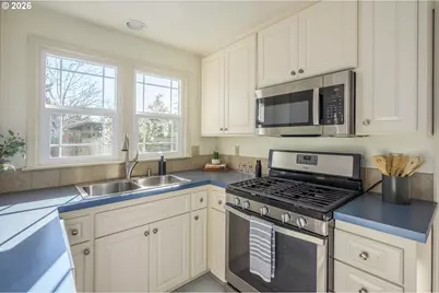 2580 Elysium Ave, Eugene, OR 97401 - Photo 13