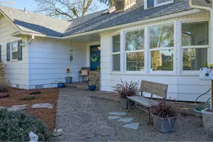 2580 Elysium Ave, Eugene, OR 97401 - Photo 3