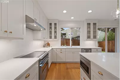 1751 NW Larkin Ter, Portland, OR 97229 - Photo 17