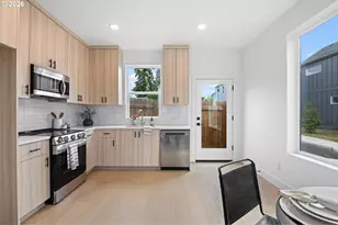 4380 NE Going St, Portland, OR 97218 - Photo 3