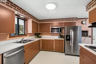 1061 Waite St, Eugene, OR 97402 - Photo 11