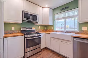 414 N 3rd Pl, Kalama, WA 98625 - Photo 5