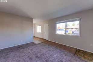 1049 SE Walnut St, Hillsboro, OR 97123 - Photo 23