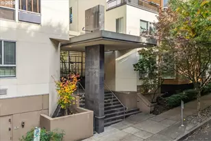 1535 SW Clay St, Portland, OR 97201 - Photo 3