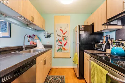 1535 SW Clay St #109, Portland, OR 97201 - Photo 9