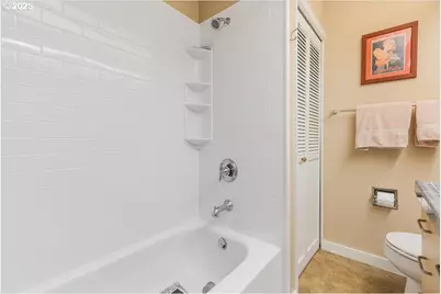 1535 SW Clay St #109, Portland, OR 97201 - Photo 27