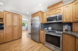 3237 NE 131st Ave, Portland, OR 97230 - Photo 11