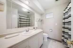 3237 NE 131st Ave, Portland, OR 97230 - Photo 21