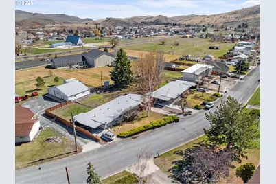 780 Foothill Dr, Baker City, OR 97814 - Photo 1
