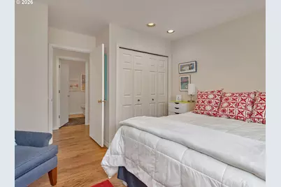 7242 SW Lake Bluff Ct, Wilsonville, OR 97070 - Photo 25