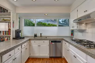 7242 SW Lake Bluff Ct, Wilsonville, OR 97070 - Photo 13