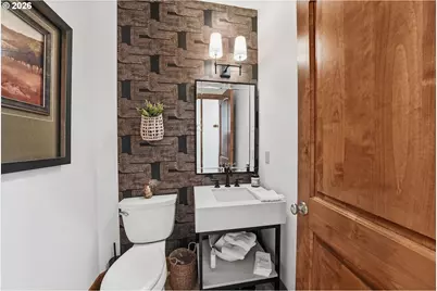 2721 NW Champion Cir, Bend, OR 97703 - Photo 31