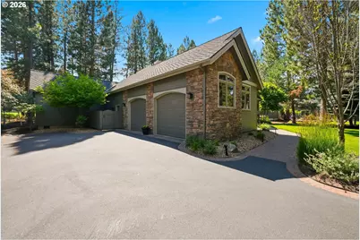 2721 NW Champion Cir, Bend, OR 97703 - Photo 3