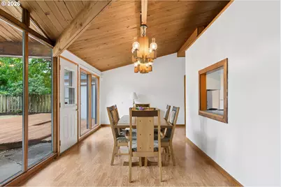 616 SE 175th Pl, Portland, OR 97233 - Photo 3