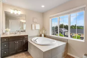 15647 SW Wren Ln, Beaverton, OR 97007 - Photo 31