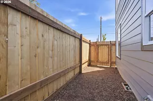 2701 SE 85th Ave, Portland, OR 97266 - Photo 27