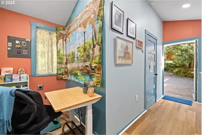 2245 SW Martha St, Portland, OR 97239 - Photo 35