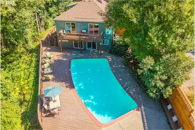 2245 SW Martha St, Portland, OR 97239 - Photo 37