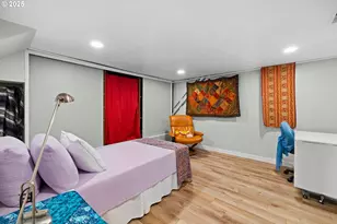 2245 SW Martha St, Portland, OR 97239 - Photo 19