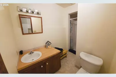 801 Colonial Rd, Roseburg, OR 97471 - Photo 35