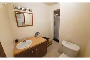 801 Colonial Rd, Roseburg, OR 97471 - Photo 35