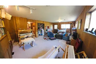 801 Colonial Rd, Roseburg, OR 97471 - Photo 31