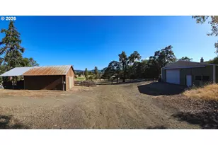 801 Colonial Rd, Roseburg, OR 97471 - Photo 21