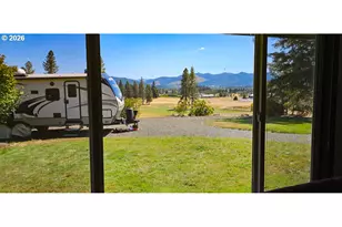 801 Colonial Rd, Roseburg, OR 97471 - Photo 25