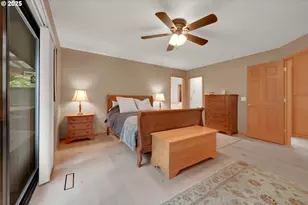 2590 Bowmont Dr, Eugene, OR 97405 - Photo 27