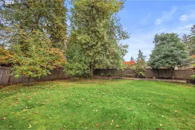 2590 Bowmont Dr, Eugene, OR 97405 - Photo 41