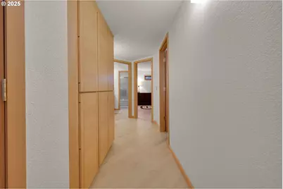 2590 Bowmont Dr, Eugene, OR 97405 - Photo 31