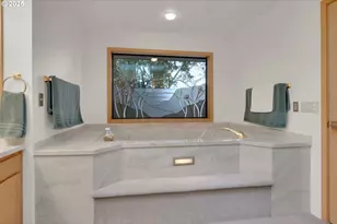 2590 Bowmont Dr, Eugene, OR 97405 - Photo 29